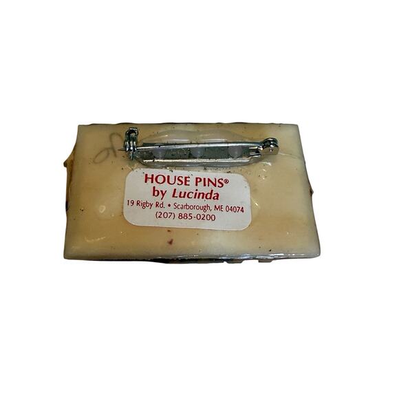 House Pins by Lucinda Christmas Pin Wreath, Heart, Sleigh, Two Houses Rectangle - Picture 6 of 7